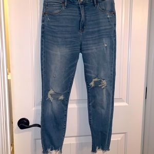 Abercrombie & Fitch High Rise Super Skinny Jeans